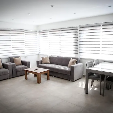 Cemal Apts Trikomo